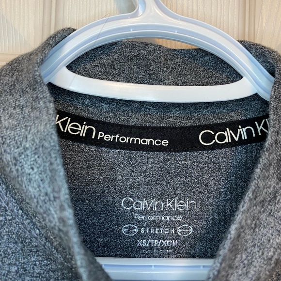 Calvin Klein Grey Top - Picture 3 of 5